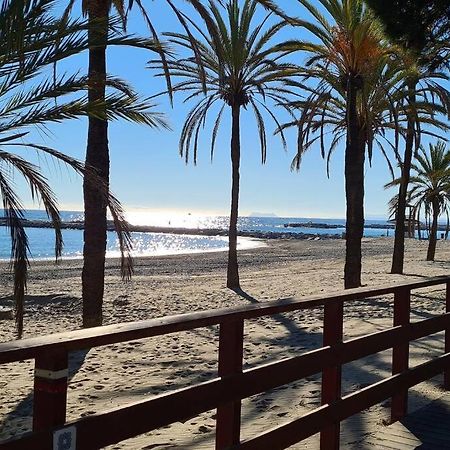 Estepona Port Beachside Apartment - Marina Bay Esterno foto