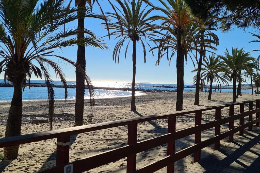 Estepona Port Beachside Apartment - Marina Bay Esterno foto